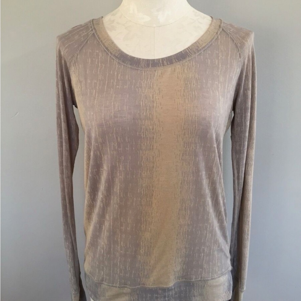 Lululemon Taupe/Gray Semi-Sheer Light Weight LS Printed Top Women's SIZE 10/12